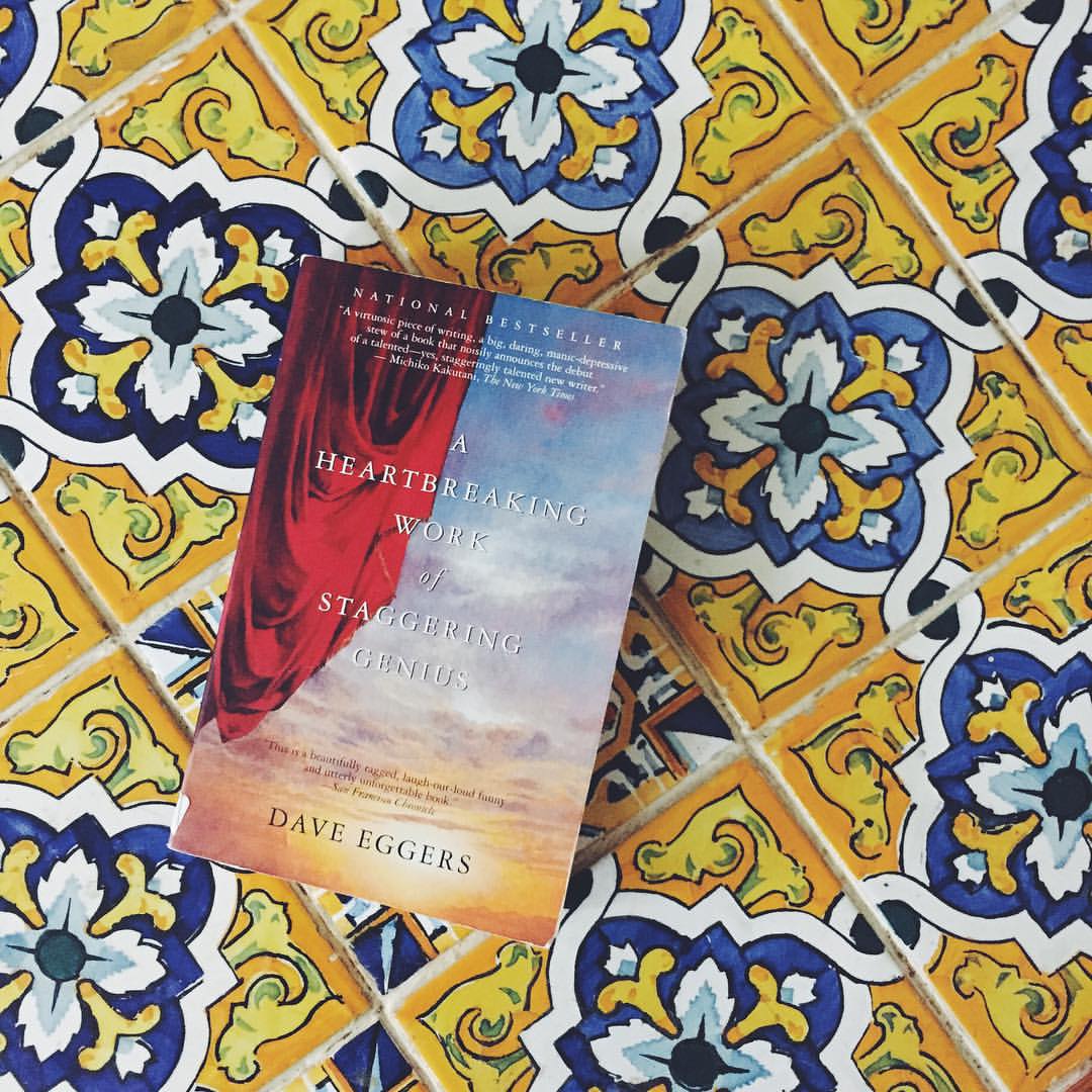 &ldquo;I have no idea how people function without near-constant internal chaos. I&rsquo;d lose my mind.&rdquo; #DaveEggers &ldquo;A Heartbreaking Work of Staggering Genius&rdquo; 📚 
Reading this book was such a trip! I&rsquo;ve read Eggers&rsquo; &ldquo;What is the What,&rdquo; which is so, so different, I really can&rsquo;t believe he wrote both books and it made me want to read everything else he&rsquo;s written. Next up: &ldquo;The Circle.&rdquo;